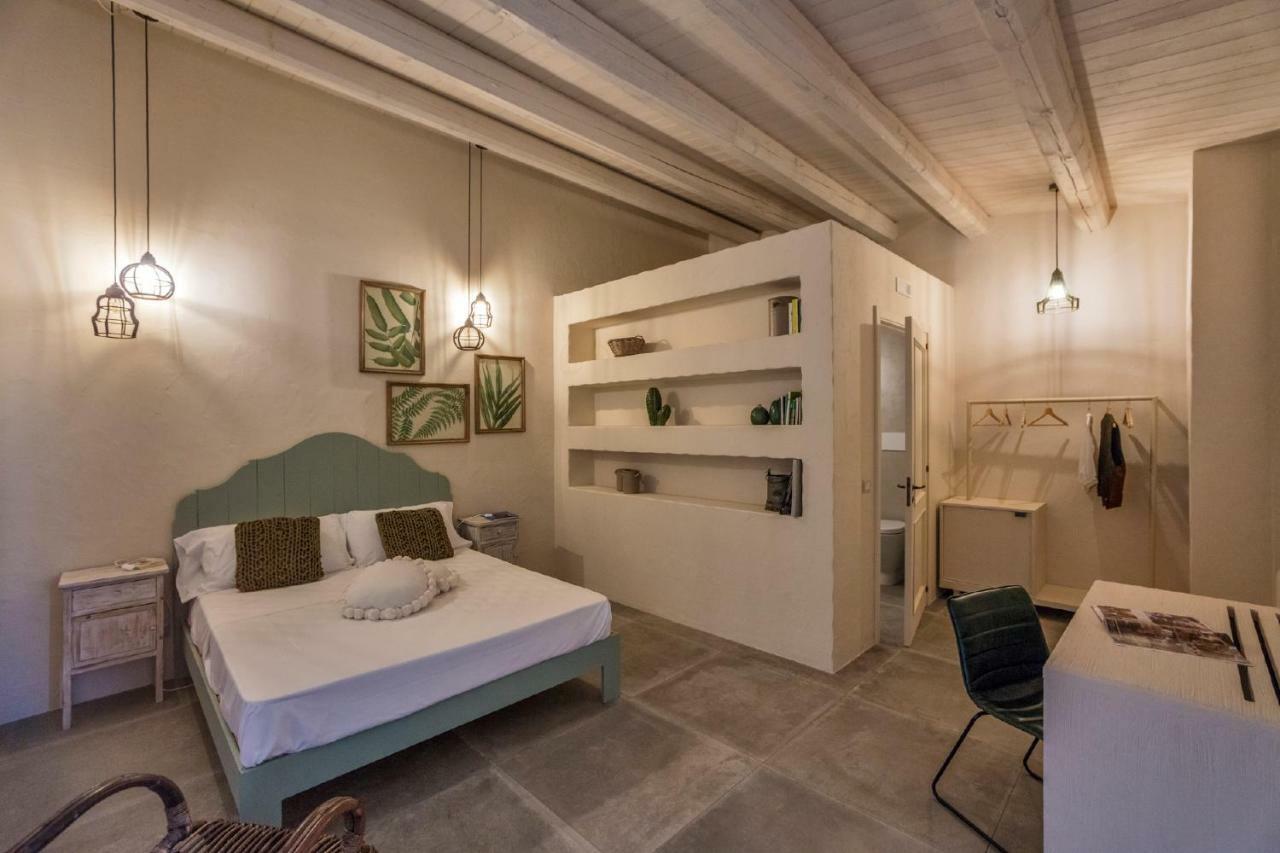 Hostal Terre Di Cavalusi Relais Donnafugata Exterior foto